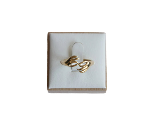 HANDS RING