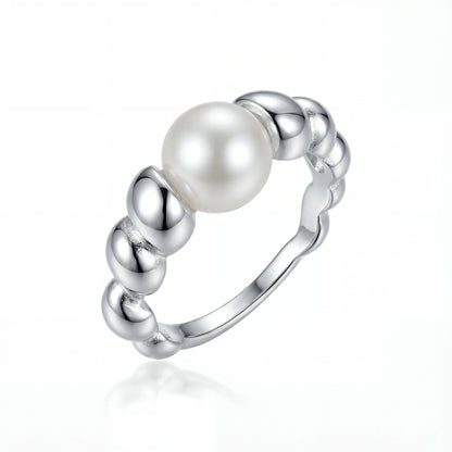 טבעת PEARL RING יוקרתית של Lidi מכסף, משובצת פנינה ייחודית, עשויה מפלדת אל-חלד איכותית ועמידה במים.
